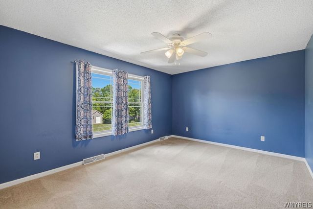 677 Sara Court, Lewiston, NY 14092