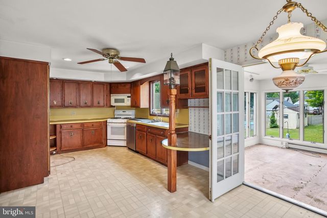 47 HILLHURST AVE, Hamilton, NJ 08619