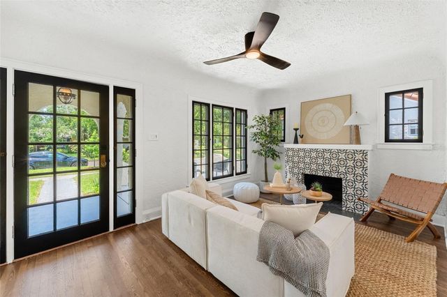 906 STETSON STREET, Orlando, FL 32804
