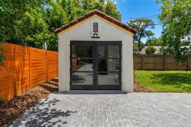 906 STETSON STREET, Orlando, FL 32804