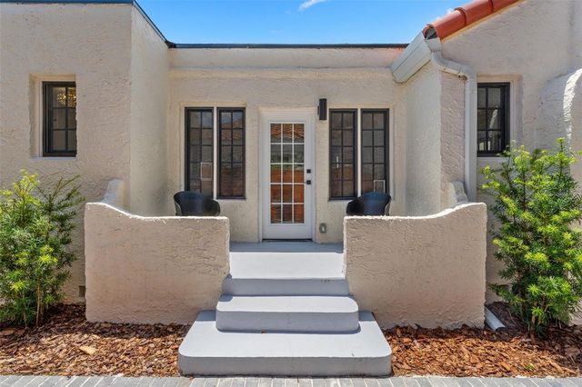 906 STETSON STREET, Orlando, FL 32804