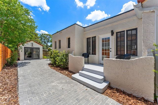 906 STETSON STREET, Orlando, FL 32804