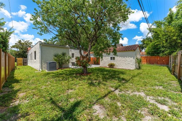 906 STETSON STREET, Orlando, FL 32804
