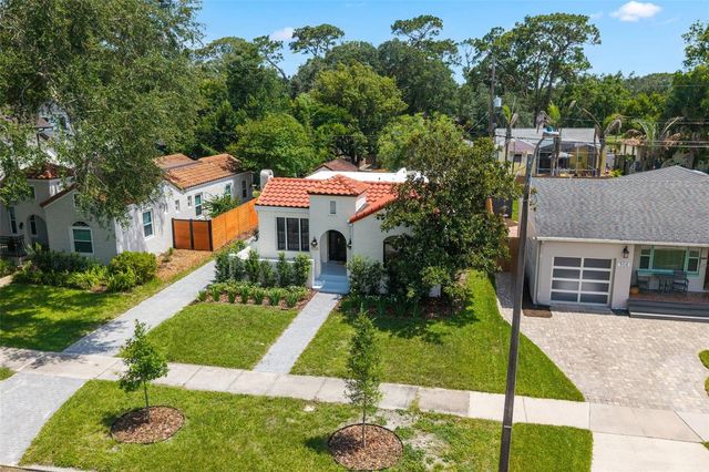 906 STETSON STREET, Orlando, FL 32804