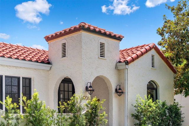 906 STETSON STREET, Orlando, FL 32804