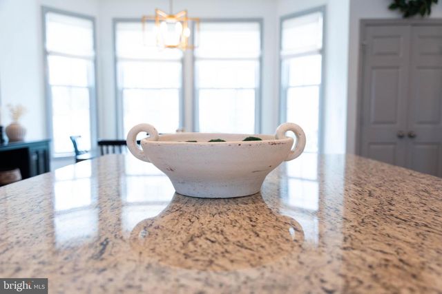 84 APPLEGATE WAY, Chesterfield, NJ 08515