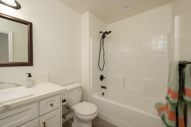 433 S Church Street, Visalia, CA 93277