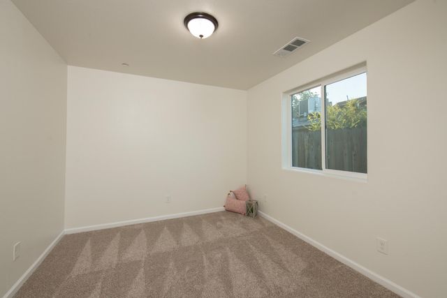 433 S Church Street, Visalia, CA 93277