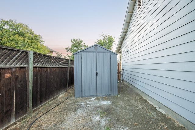 433 S Church Street, Visalia, CA 93277