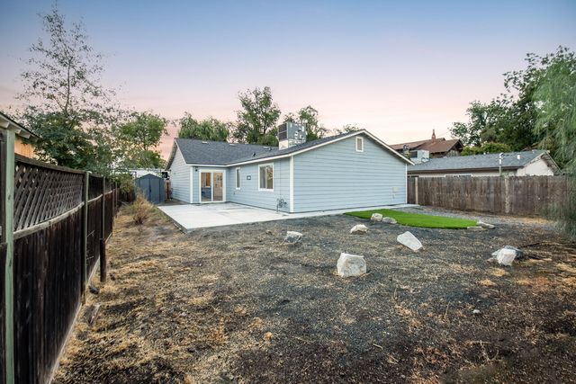 433 S Church Street, Visalia, CA 93277