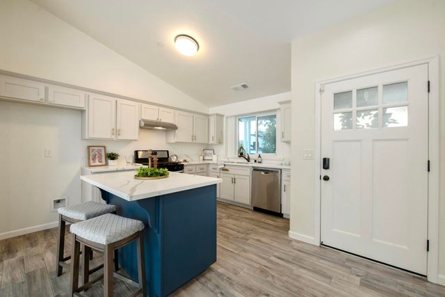 433 S Church Street, Visalia, CA 93277