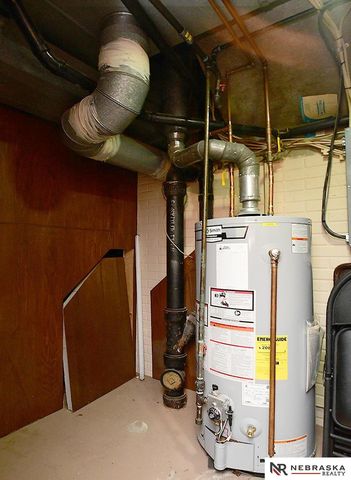 2301 Dodge Street, Lincoln, NE 68521