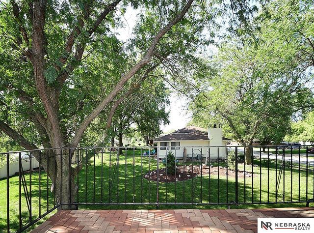 2301 Dodge Street, Lincoln, NE 68521