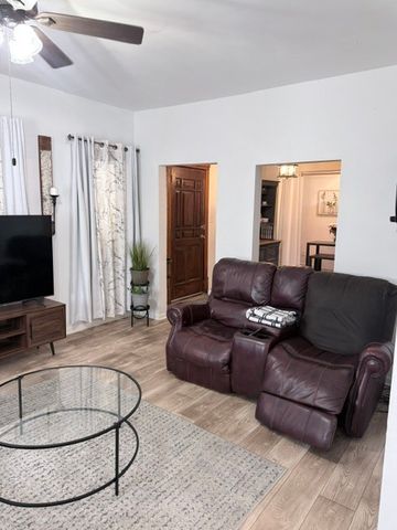 1631 N Monticello Avenue, Chicago, IL 60647