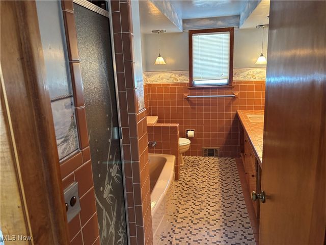 10635 Cardinal Ln, Brecksville, OH 44141