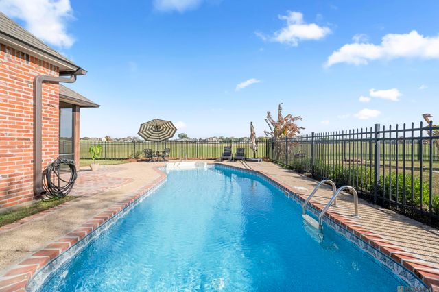 2315 S Turnberry Ave, Zachary, LA 70791