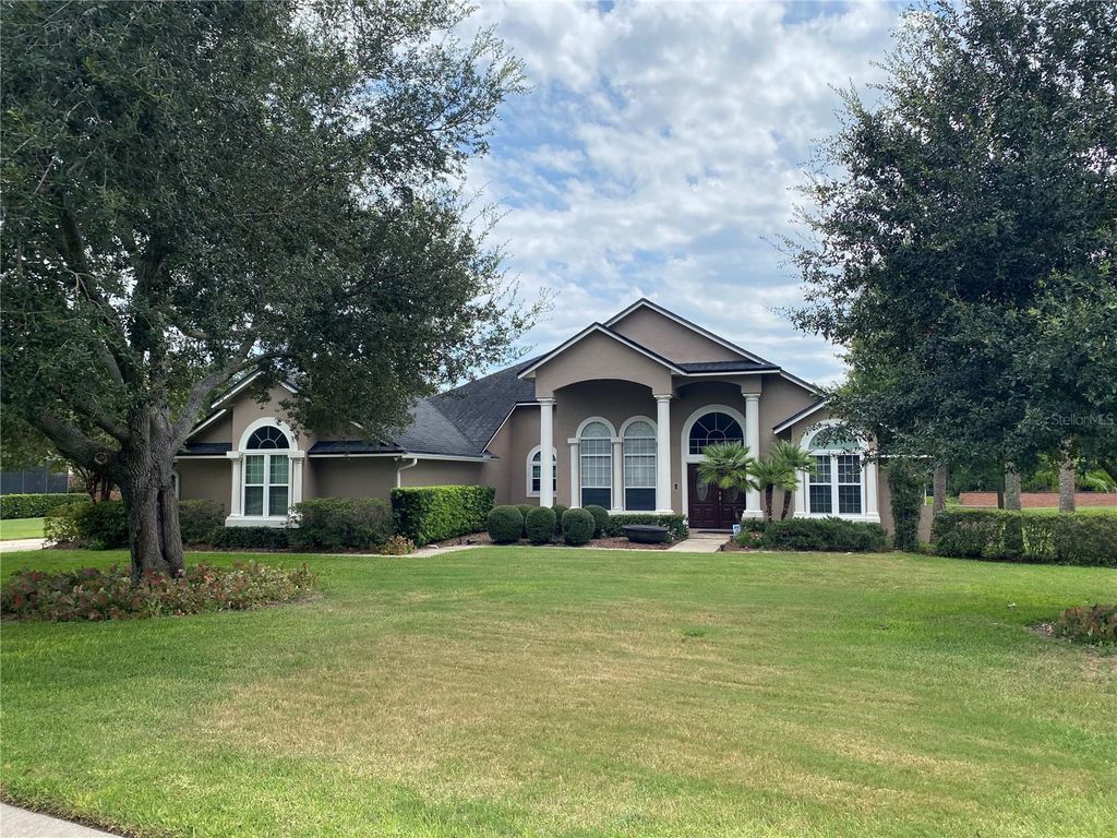 Image 2 of property listing at 11348 WILLOW GARDENS DRIVE, Windermere, FL 34786
