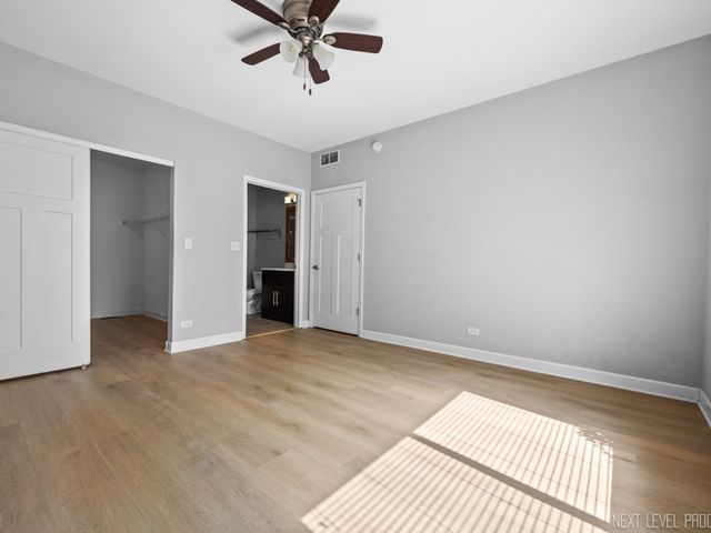 819 Asbury Drive, Aurora, IL 60502