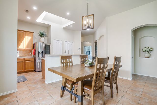 10529 Lipan Trail, Fort Worth, TX 76108