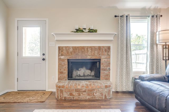 10529 Lipan Trail, Fort Worth, TX 76108