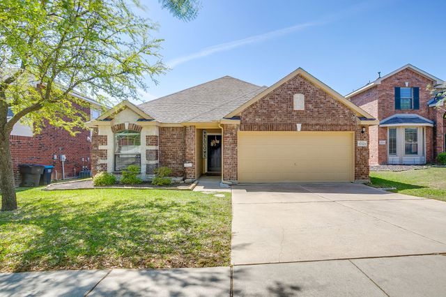 10529 Lipan Trail, Fort Worth, TX 76108