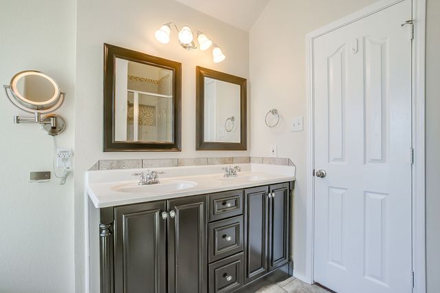 10529 Lipan Trail, Fort Worth, TX 76108