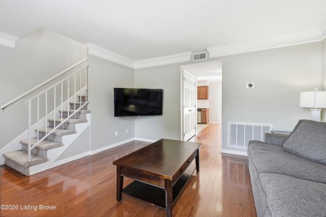 4810 Westport Rd, Louisville, KY 40222