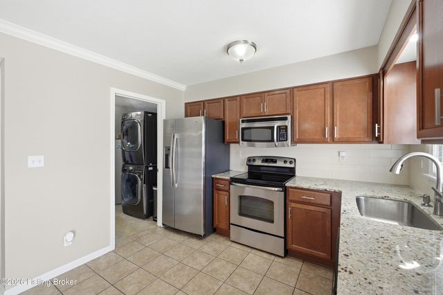 4810 Westport Rd, Louisville, KY 40222