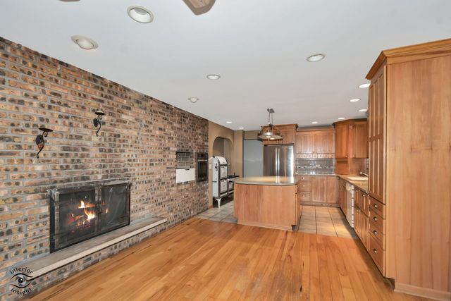 8681 Washington Street, Downers Grove, IL 60516