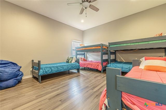 400 W KRUSE RD, Port Lavaca, TX 77979