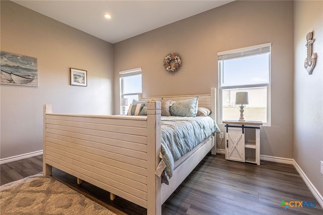 400 W KRUSE RD, Port Lavaca, TX 77979