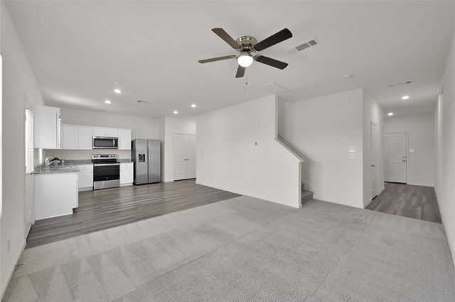 14818 Calderon Drive, Conroe, TX 77316