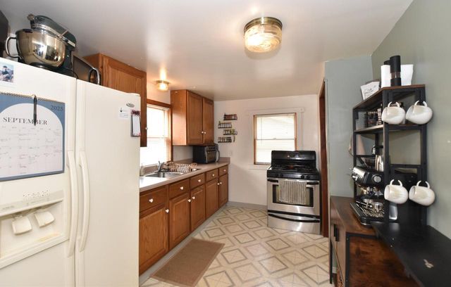 5518 40th AVENUE, Kenosha, WI 53144