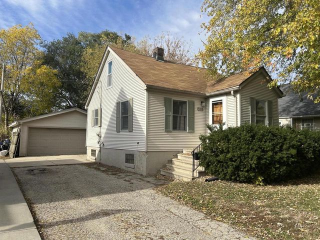 5518 40th AVENUE, Kenosha, WI 53144