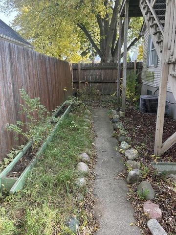 5518 40th AVENUE, Kenosha, WI 53144