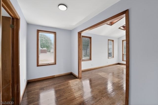 139 N Prospect St, Lopatcong Twp., NJ 08865