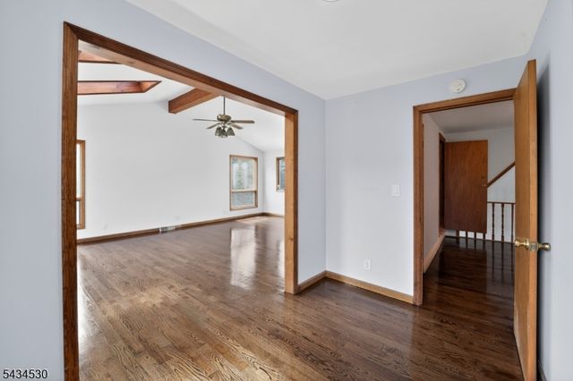 139 N Prospect St, Lopatcong Twp., NJ 08865