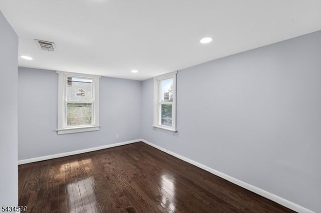 139 N Prospect St, Lopatcong Twp., NJ 08865