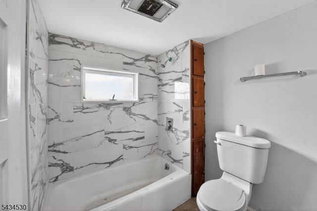 139 N Prospect St, Lopatcong Twp., NJ 08865
