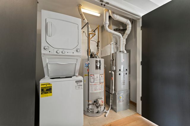 2807 N 75TH Court 2C, Elmwood Park, IL 60707