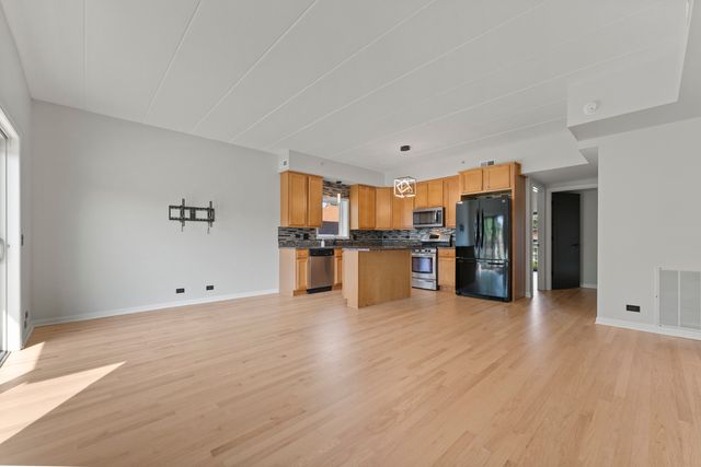 2807 N 75TH Court 2C, Elmwood Park, IL 60707