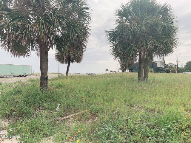 118 Miramar Avenue, Biloxi, MS 39530