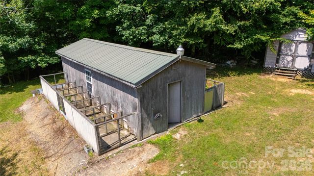 498 Broad Branch Road, Bakersville, NC 28705