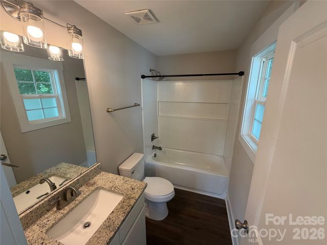 1204 W Airline Avenue, Gastonia, NC 28052