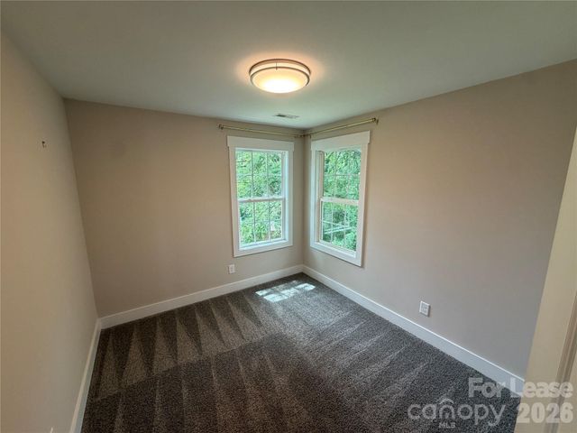1204 W Airline Avenue, Gastonia, NC 28052