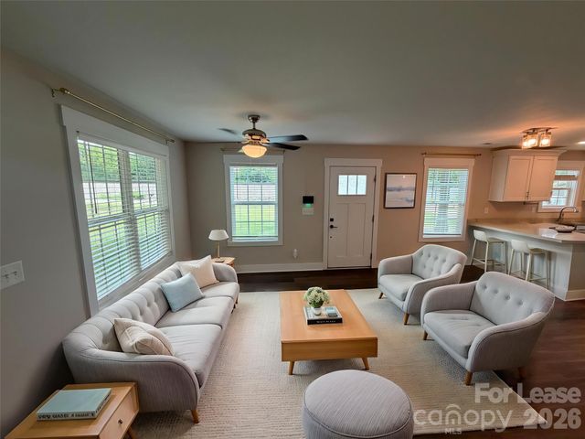 1204 W Airline Avenue, Gastonia, NC 28052