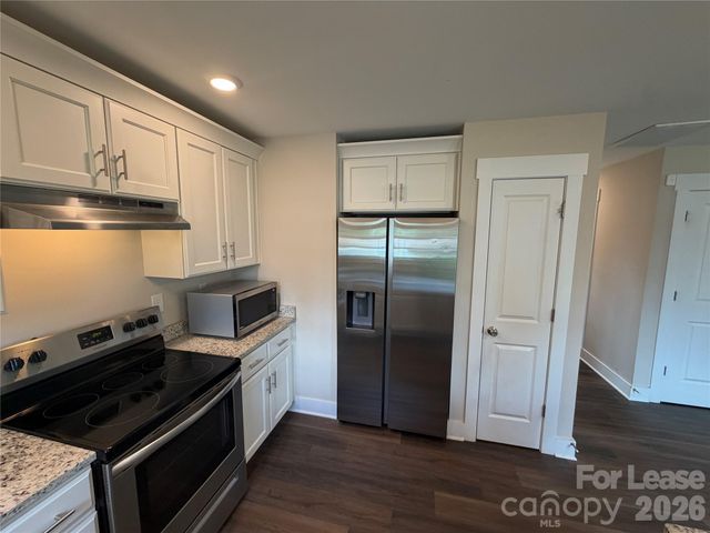 1204 W Airline Avenue, Gastonia, NC 28052