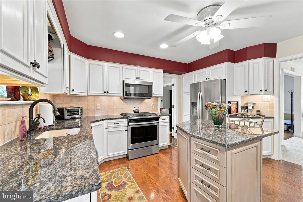 1836 MIFFLIN DR, LANSDALE, PA 19446 — photo 3