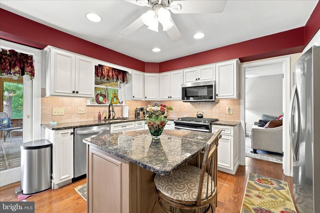 1836 MIFFLIN DR, LANSDALE, PA 19446 — photo 4