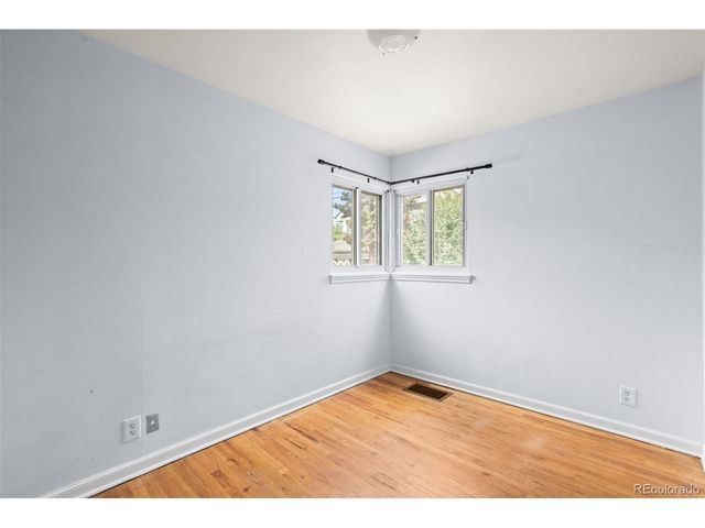 2256 Geneva St, Aurora, CO 80010
